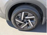 Thumbnail of 2026 Gun Metallic Nissan Kicks