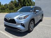 Thumbnail of 2020 Moon Dust Toyota Highlander
