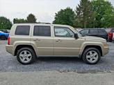 Thumbnail of 2010 Light Sandstone Metallic Clearcoat Jeep Patriot
