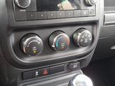 Thumbnail of 2010 Light Sandstone Metallic Clearcoat Jeep Patriot