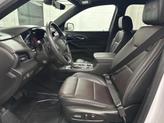 Thumbnail of 2022 Iridescent Pearl Tricoat Chevrolet Traverse