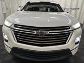 Thumbnail of 2022 Iridescent Pearl Tricoat Chevrolet Traverse