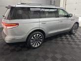 Thumbnail of 2024 Silver Radiance Metallic Clearcoat Lincoln Navigator