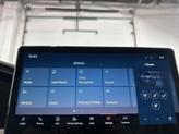 Thumbnail of 2024 Silver Radiance Metallic Clearcoat Lincoln Navigator