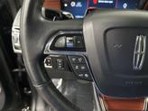 Thumbnail of 2023 Infinite Black Metallic Clearcoat Lincoln Navigator
