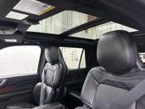 Thumbnail of 2023 Infinite Black Metallic Clearcoat Lincoln Navigator