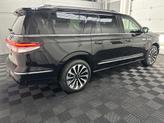 Thumbnail of 2023 Infinite Black Metallic Clearcoat Lincoln Navigator
