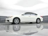 Thumbnail of 2016 Glacier White Nissan Altima