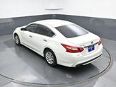 Thumbnail of 2016 Glacier White Nissan Altima