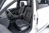 Thumbnail of 2024 Carrara White Metallic Porsche Macan