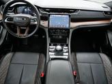 Thumbnail of 2024 Diamond Black Crystal Pearlcoat Jeep Grand Cherokee L
