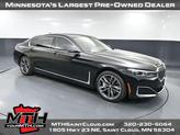 Photo of 2022 Black Sapphire Metallic BMW 750