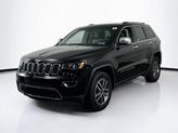 Photo of 2022 Diamond Black Crystal Pearlcoat Jeep Grand Cherokee