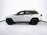 Thumbnail of 2022 Bright White Clearcoat Jeep Grand Cherokee
