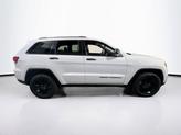 Thumbnail of 2022 Bright White Clearcoat Jeep Grand Cherokee