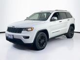 Photo of 2022 Bright White Clearcoat Jeep Grand Cherokee