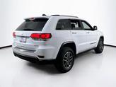 Thumbnail of 2022 Bright White Clearcoat Jeep Grand Cherokee
