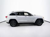 Thumbnail of 2022 Bright White Clearcoat Jeep Grand Cherokee