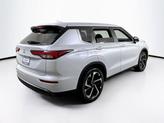 Thumbnail of 2022 White Diamond Mitsubishi Outlander