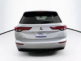 Thumbnail of 2022 White Diamond Mitsubishi Outlander