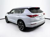 Thumbnail of 2022 White Diamond Mitsubishi Outlander