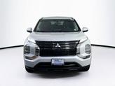 Thumbnail of 2022 White Diamond Mitsubishi Outlander
