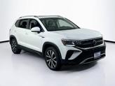 Thumbnail of 2022 Pure White Volkswagen Taos