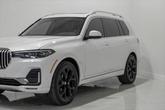 Thumbnail of 2022 Mineral White Metallic BMW X7