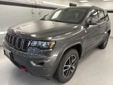 Photo of 2017 Granite Crystal Metallic Clearcoat Jeep Grand Cherokee