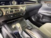 Thumbnail of 2018 Silver Lining Metallic Lexus ES 350