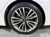 Thumbnail of 2018 Snow White Pearl Kia Stinger
