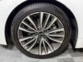Thumbnail of 2018 Snow White Pearl Kia Stinger