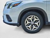 Thumbnail of 2022 Crystal White Pearl Subaru Forester