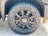 Thumbnail of 2024 Onyx Black GMC Sierra 2500