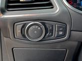 Thumbnail of 2020 Iconic Silver Metallic Ford Edge
