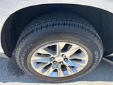 Thumbnail of 2025 Iridescent Pearl Tricoat Chevrolet Suburban