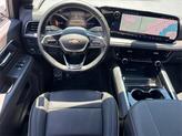 Thumbnail of 2025 Iridescent Pearl Tricoat Chevrolet Suburban