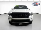 Thumbnail of 2022 Glacier White Nissan Frontier