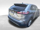 Thumbnail of 2022 Iconic Silver Metallic Ford Edge