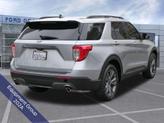 Thumbnail of 2022 Iconic Silver Metallic Ford Explorer