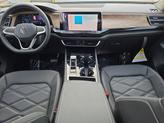Thumbnail of 2025 Silver Mist Metallic Volkswagen Atlas