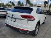 Thumbnail of 2022 Pure White Volkswagen Atlas Cross Sport