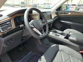 Thumbnail of 2025 Silver Mist Metallic Volkswagen Atlas