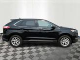 Thumbnail of 2022 Black Metallic Ford Edge