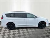Thumbnail of 2022 Bright White Clearcoat Chrysler Pacifica
