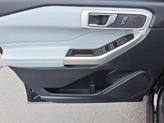 Thumbnail of 2022 Agate Black Metallic Ford Explorer