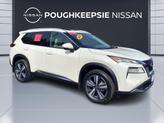 Photo of 2023 Pearl White Tricoat Nissan Rogue