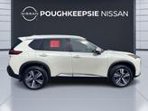 Thumbnail of 2023 Pearl White Tricoat Nissan Rogue