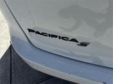 Thumbnail of 2020 Bright White Clearcoat Chrysler Pacifica