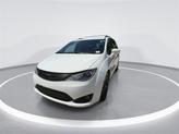 Thumbnail of 2020 Bright White Clearcoat Chrysler Pacifica